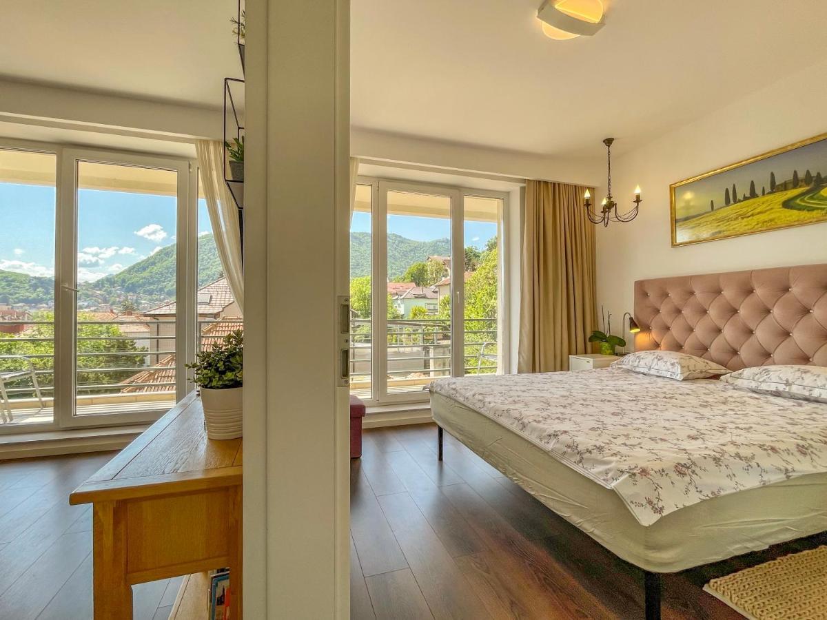 Central Premium Apartment Brasov Ngoại thất bức ảnh