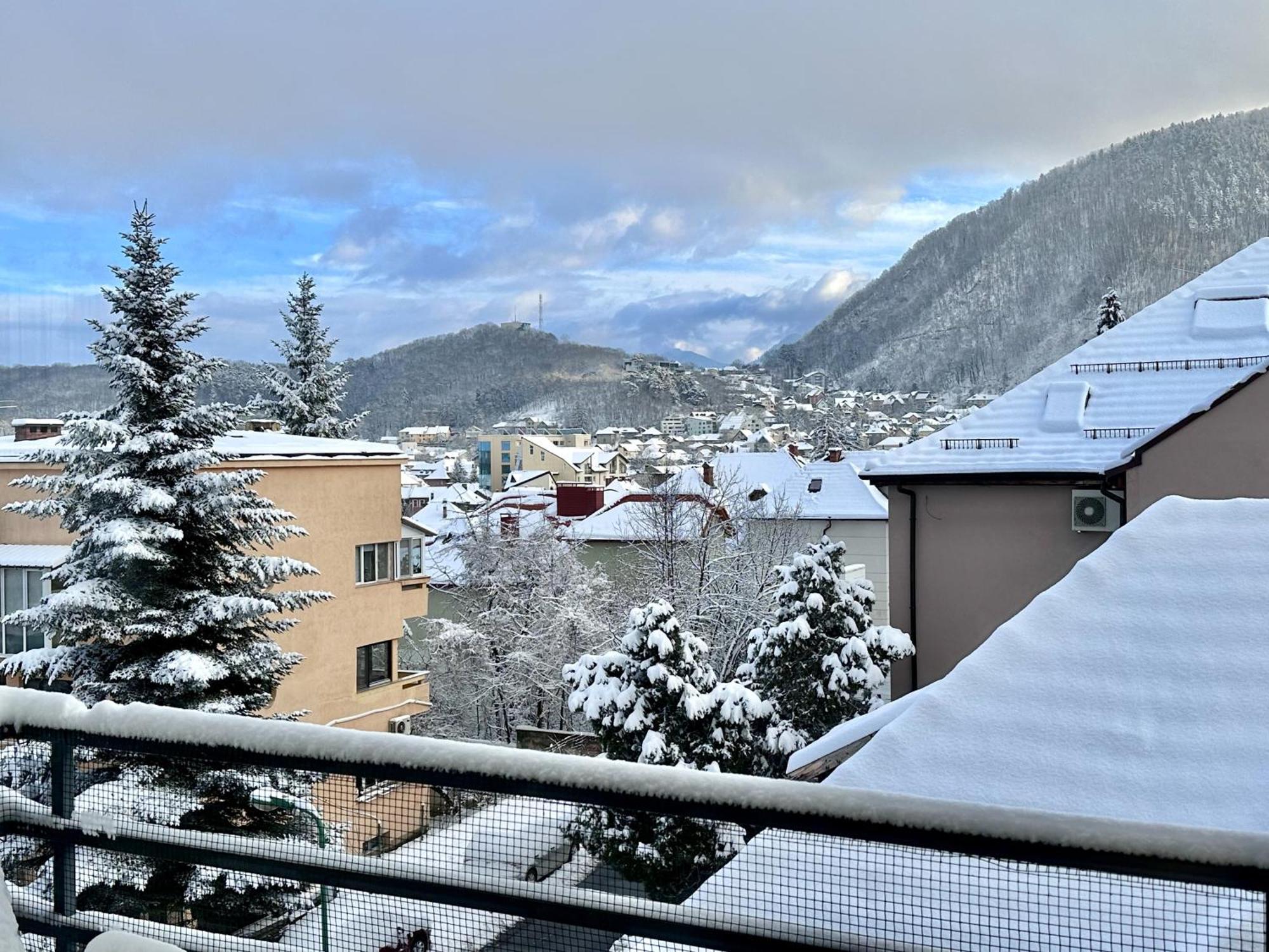 Central Premium Apartment Brasov Ngoại thất bức ảnh