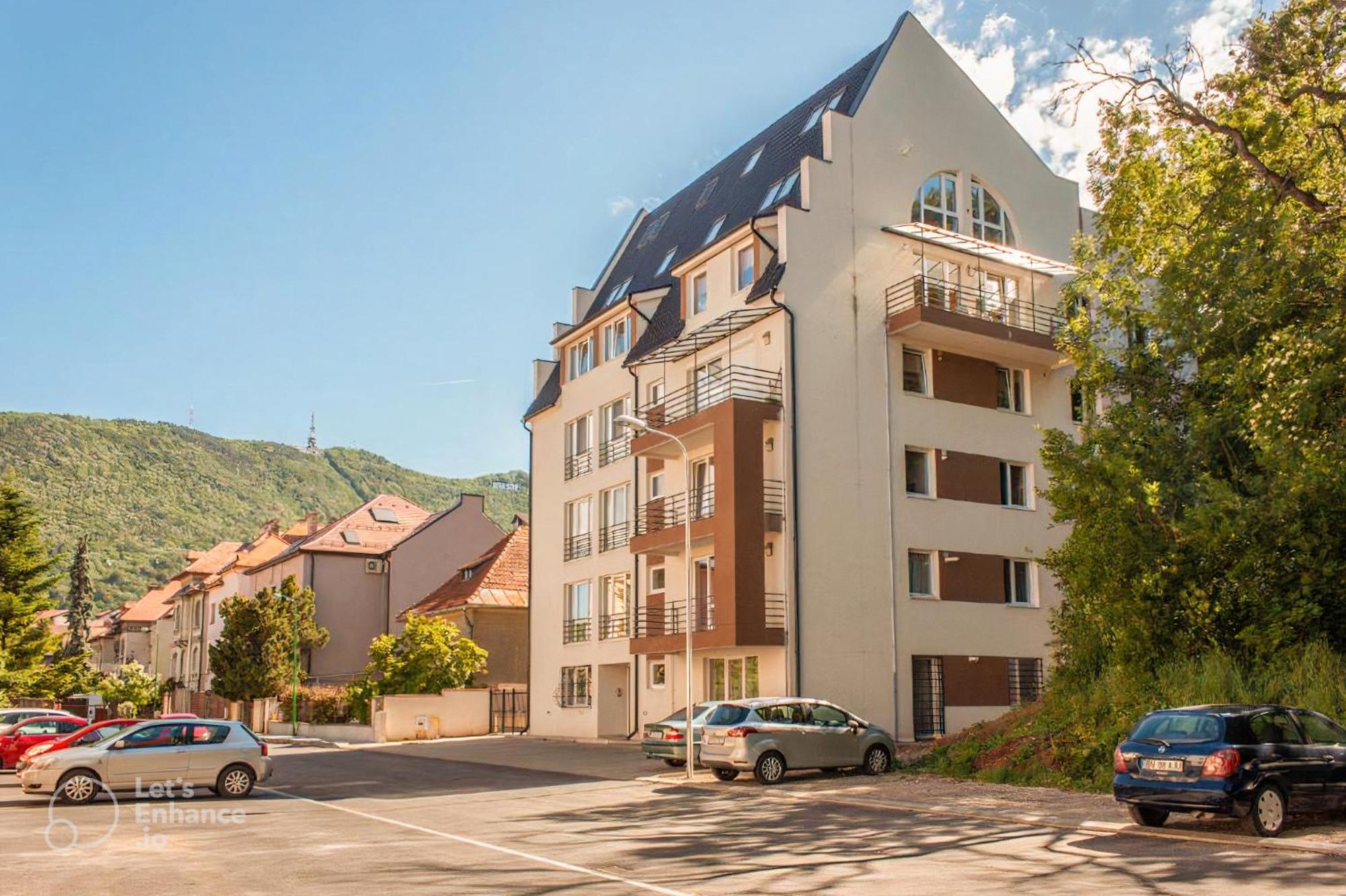 Central Premium Apartment Brasov Ngoại thất bức ảnh